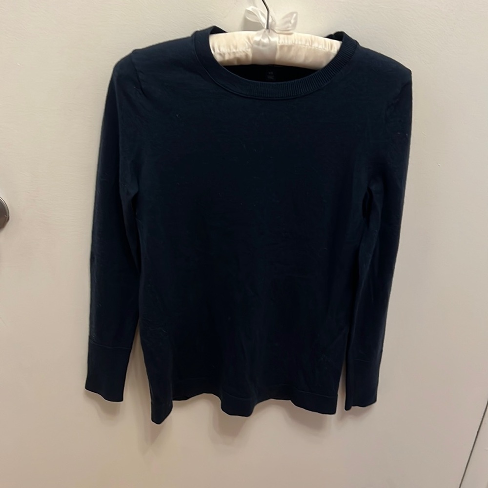 Br Sweater - image 1